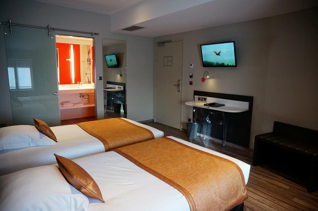 Logis De Bourgogne - Hotel